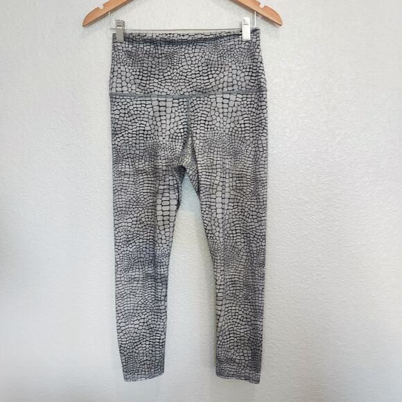 Evolution & Creation Gray Snake Skin Print Athletic Pants Size M - Picture 2 of 8